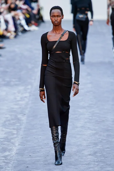 Look 54